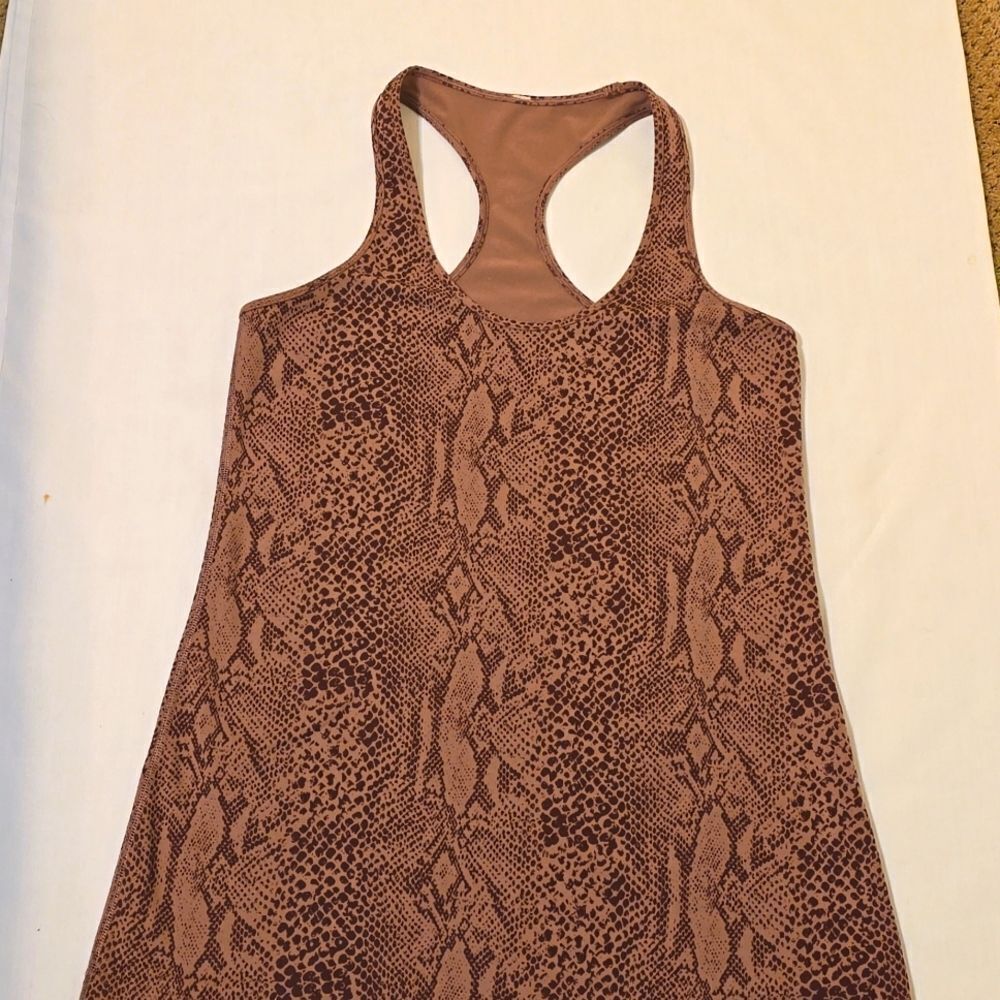 Lululemon snake print tank 12 ( see measurements)